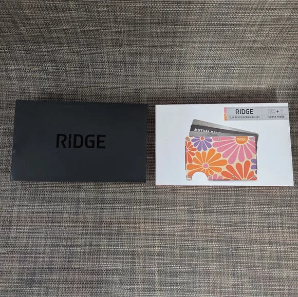 Ridge: "Flower Power" Slim RFID Blocking Wallet. New In Box. - Picture 2 of 4